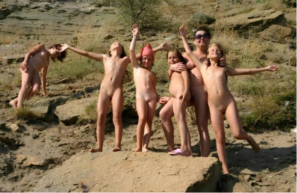 Nudism in a sunny day pics - Nudism is an expression of freedom and individuality
