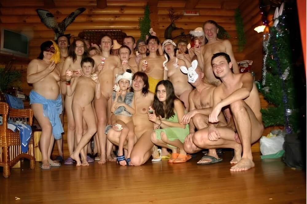 Sauna meet new year gallery - Joy and pleasure are an integral part of the nudist and naturist experience