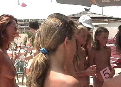 Jr Miss Pageant France - In nudism, people are equal to one another