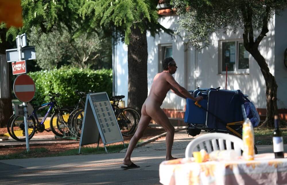 Park Side Street Pass-Bys photos - A nudist values inner balance and peace of mind