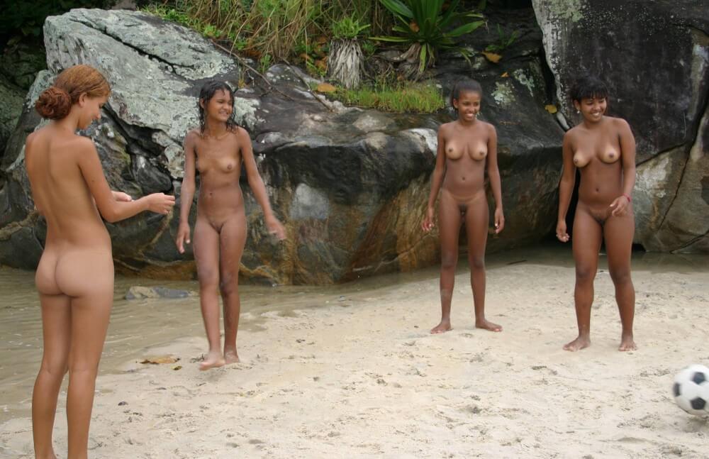 Brazilian Game Gathering gallery - Peace and tranquility are goals for those who choose nudism and naturism