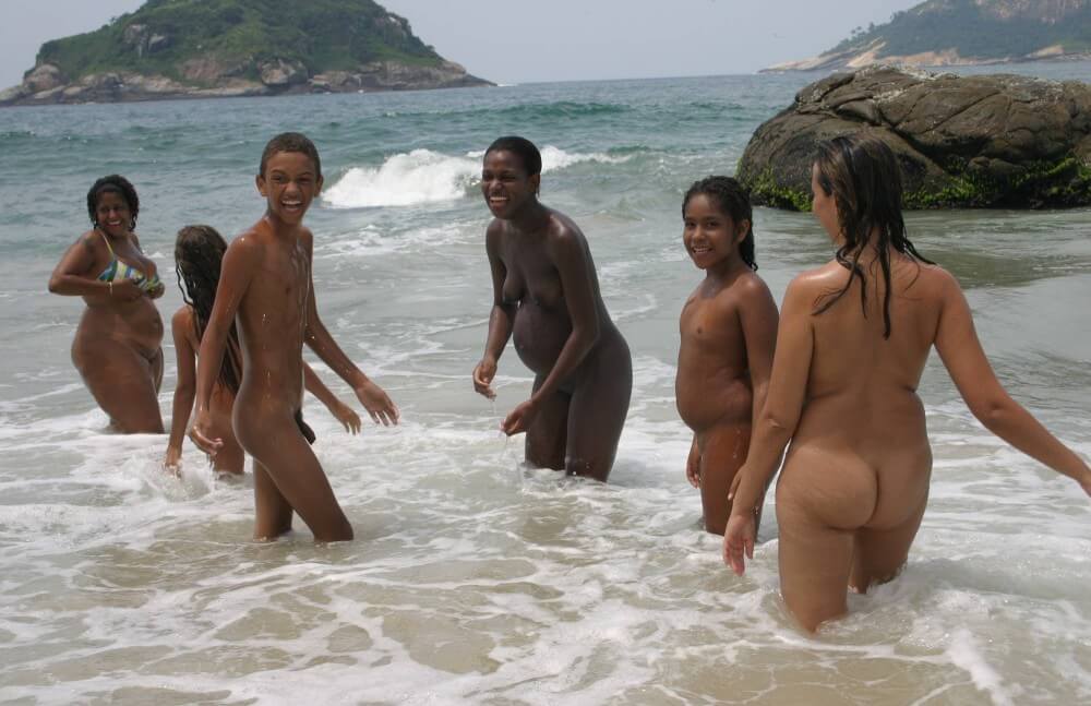 Brazils Endless Water Fun pics - International Naturist Federation