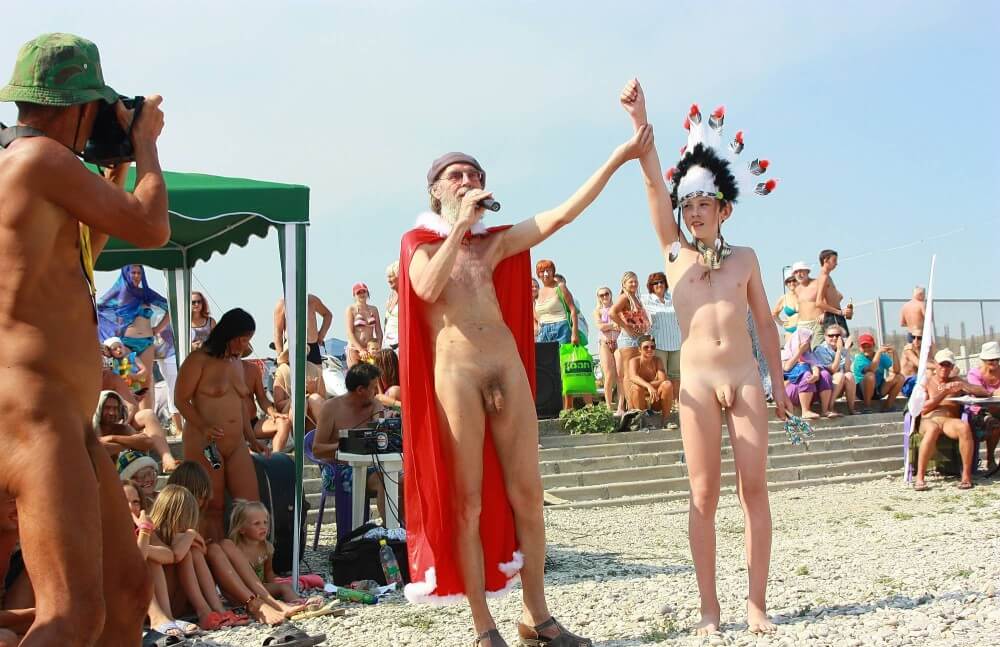 Native Headdress Dance pics - Nudism and naturism help overcome prejudices and fears related to physical appearance