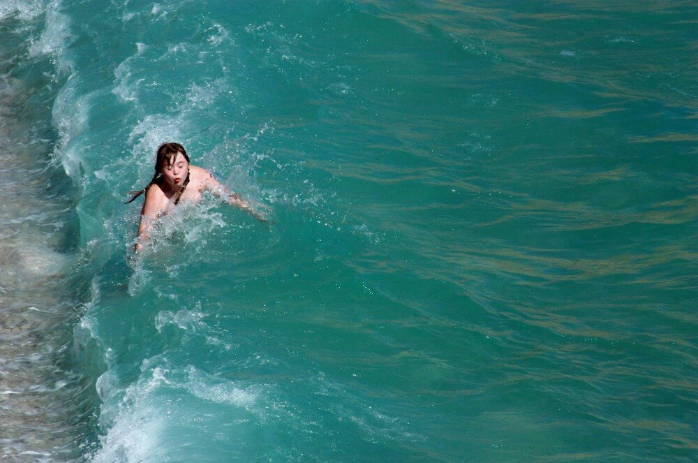 Naturist Cold Water Entry pics - Sincerity is the foundation of the nudist lifestyle