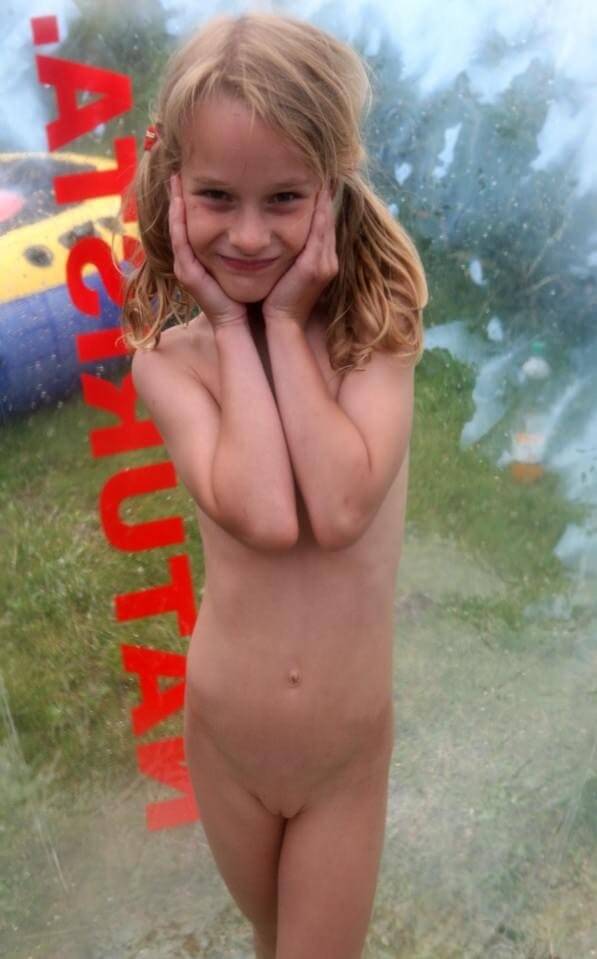 Outdoor nudist photography - Nudism is based on human nature
