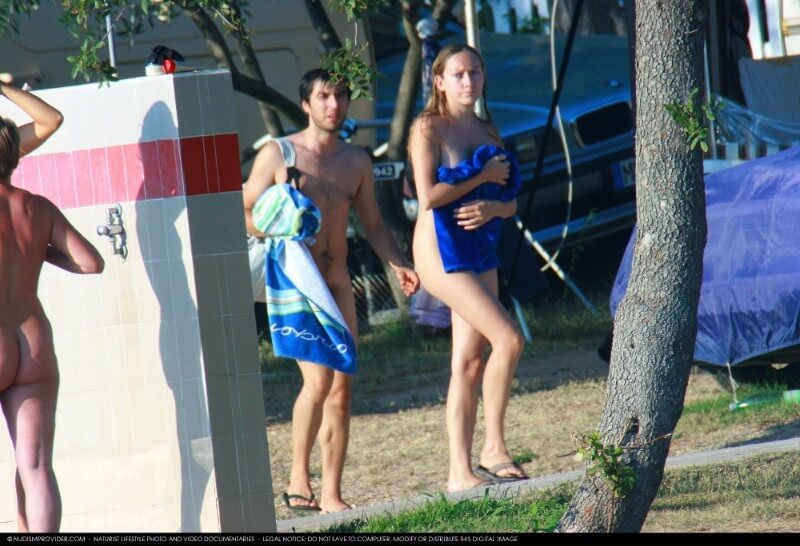 Naturism big photo gallery - Nudism is based on naturalness and openness
