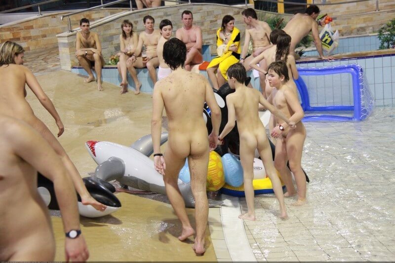 Pool day celebration Big gallery - Love for oneself and nature as the foundation of the naturist lifestyle