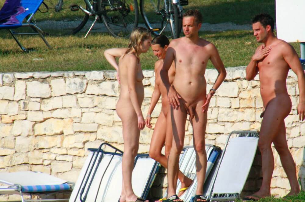 Ula FKK Couples Profile pics - Nudism and natural harmony