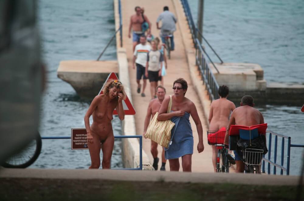 Crete FKK Bridge Crossing photos - Types of recreation in nudist and naturist resorts and parks