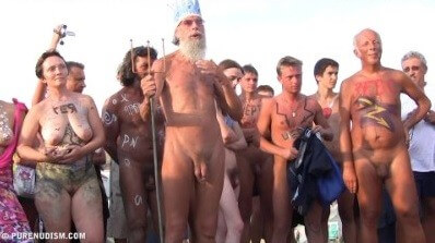 Cool Day At The Beach 5 - Nudity is only possible among people