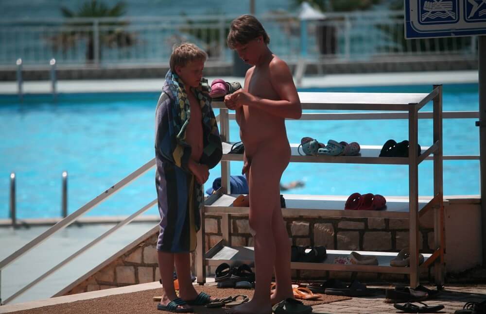 Scooter Travel Mid Day pics - Nudity in naturism is not usually an end in itself