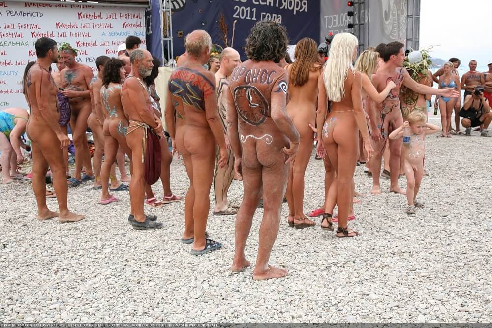 Premium Content 48 - A nudist values simplicity in life and naturalness in expression