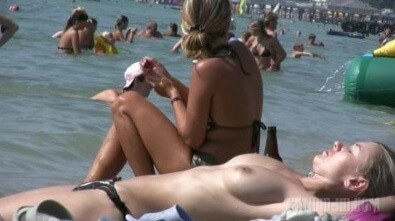 Sun Worshippers 1 - Health is strengthened through naturism