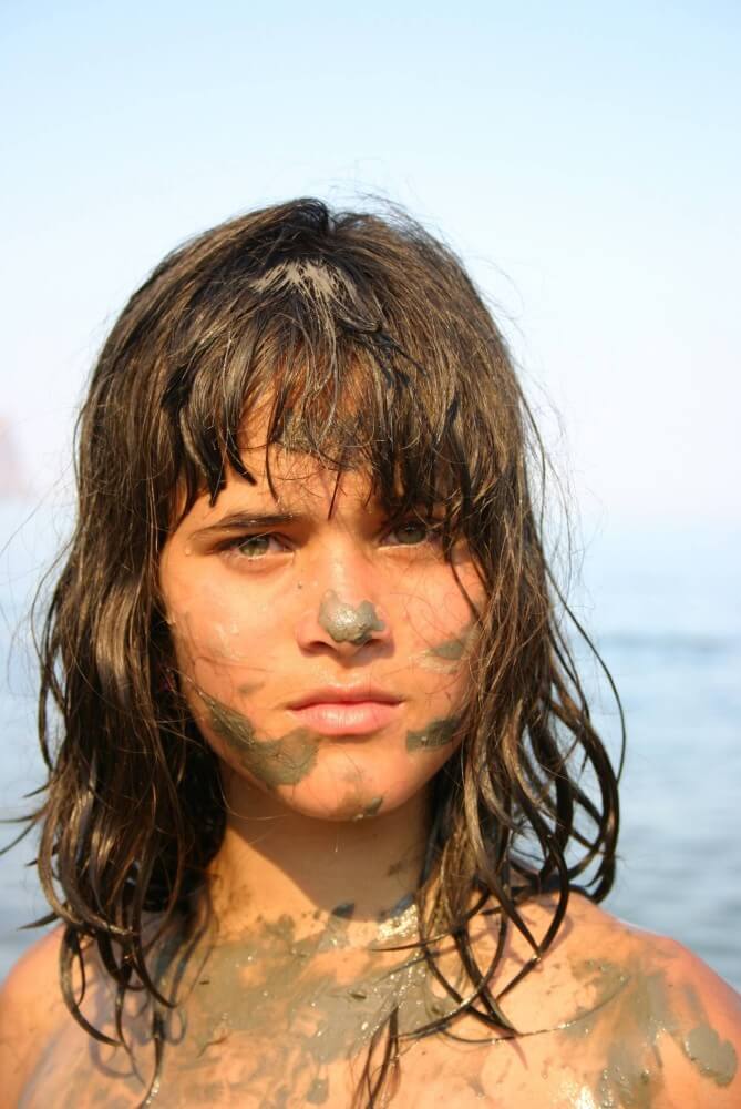 Courageous Naturist Girl pics - Human nature in its original form