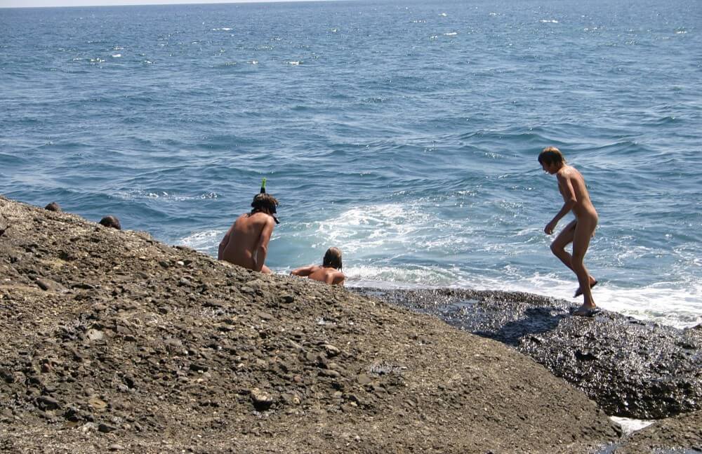 Leaning Against Hit Rocks pics - Its one thing to see nudists, but another to be a nudist yourself