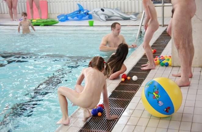 Nude family in the pool photos - Freedom of choice allows one to be oneself and to be a naturist