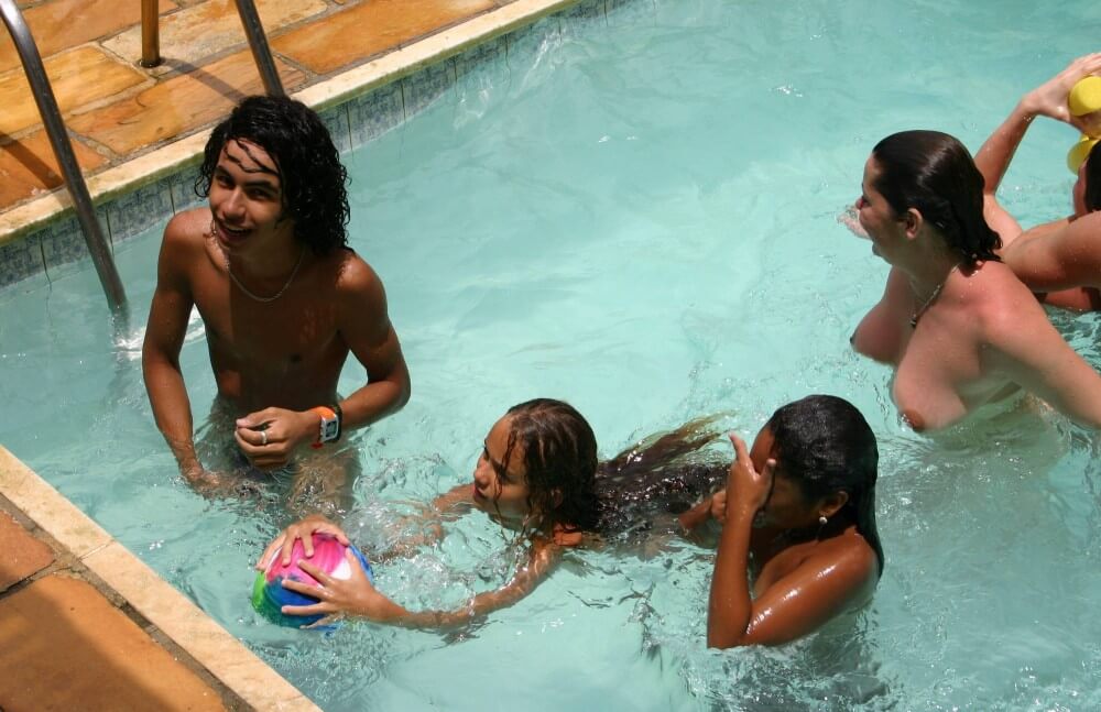 Brazilian Near Pool Profile pics - A well-known naturist center