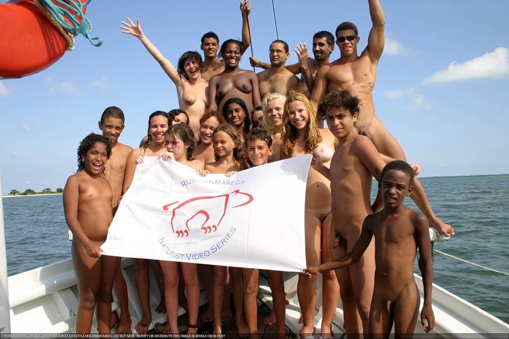 Naturism photo gallery # 59 - Nudists and naturists: whats the difference?