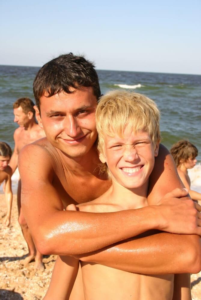Naturist Group Pictures - The culture of the free body
