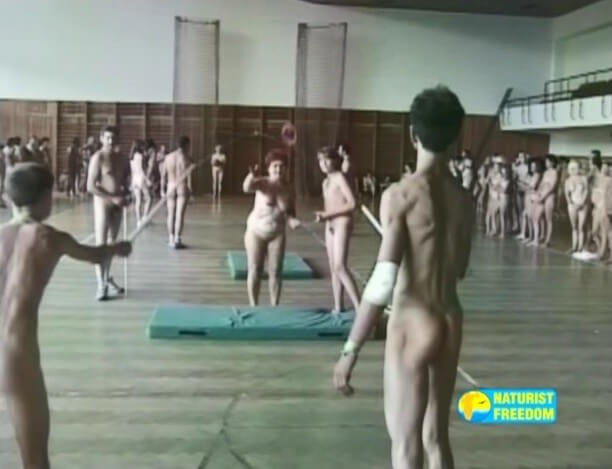 Helios Natura: FKK Fumbling and Tumbling - The natural beauty of the body is revealed in nudism